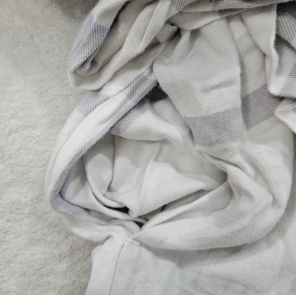 stars above Robe in White & Grey Plaid Print Women’s Size M/L - Picture 7 of 7